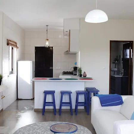 Seaing House *